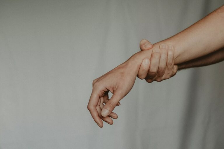 Sprained Wrist: Symptoms, Treatment & Rehab