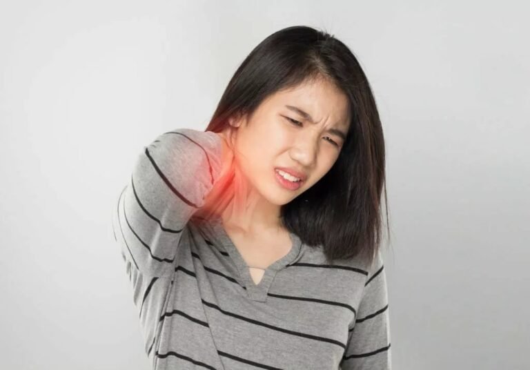 Neck Sprain: Causes, Symptoms & Treatment